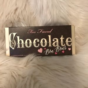 Too Faced chocolate bon bon eyeshadow palate